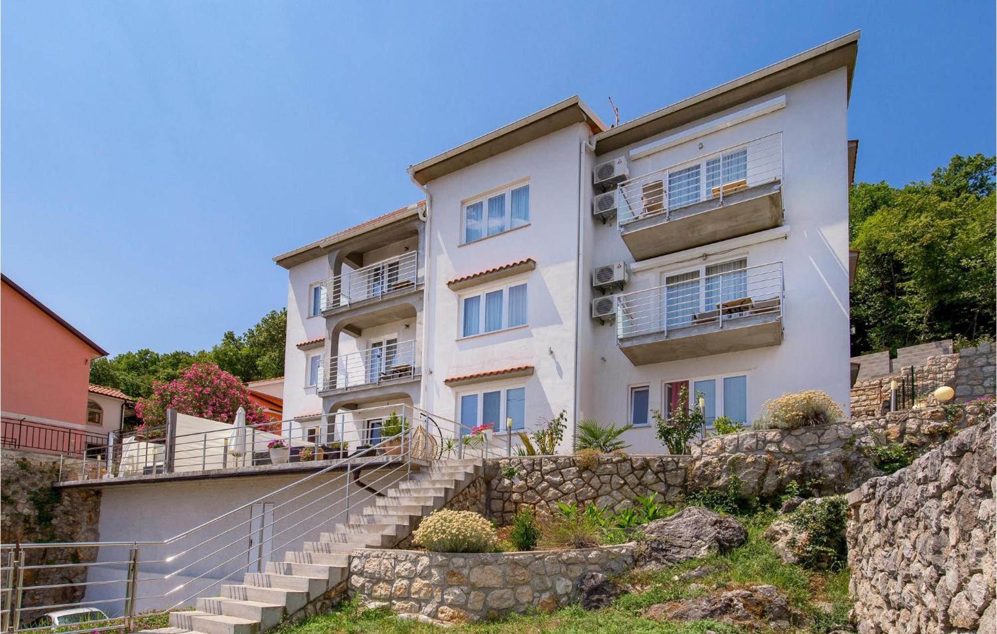 1 Bedroom Gorgeous Apartment In Mošćenička Draga Zewnętrze zdjęcie