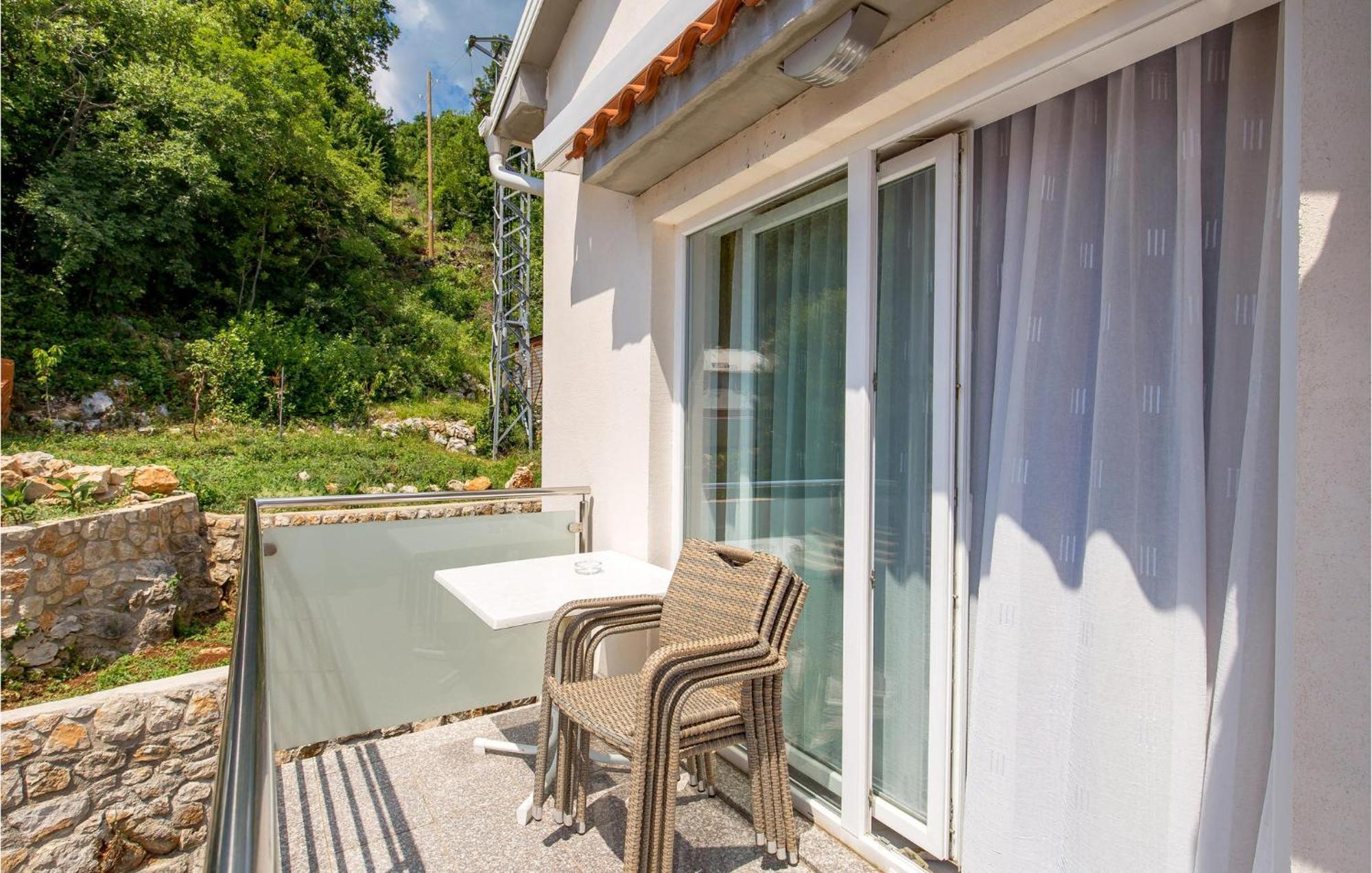 1 Bedroom Gorgeous Apartment In Mošćenička Draga Zewnętrze zdjęcie